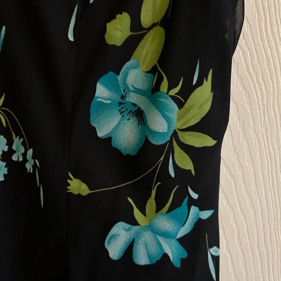 Lined dress with floral overlay and turquoise jacket - Picture 2 of 4